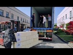 Το 2ο κοντέινερ Κόλον με 6 μονάδες πλυντηρίων αυτοκινήτων μοντέλου KL360 φορτώνεται στη Ρωσία.