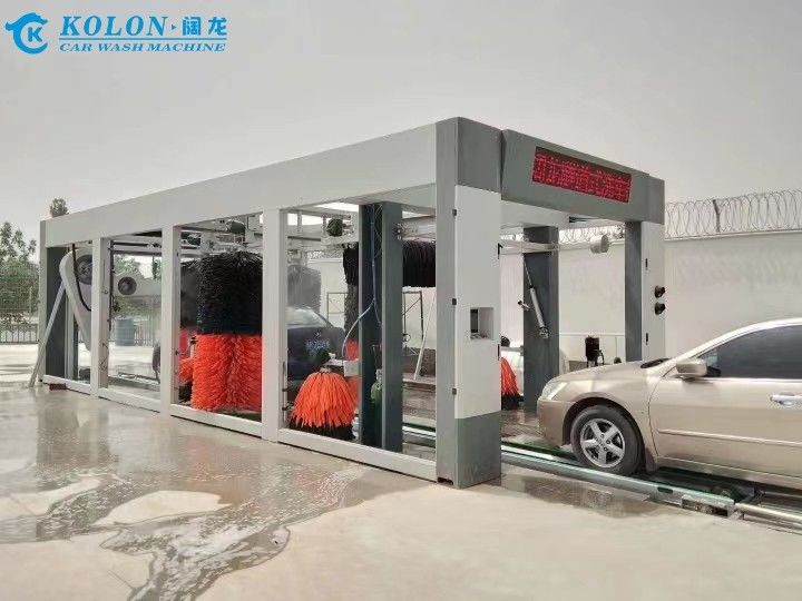 Κολόν πλήρως αυτόματο 13 βούρτσοι σήραγγα πλυντήριο αυτοκινήτων με μαλακές βούρτσες αφής και υψηλής πίεσης σύστημα νερού για βαθύ καθαρισμό